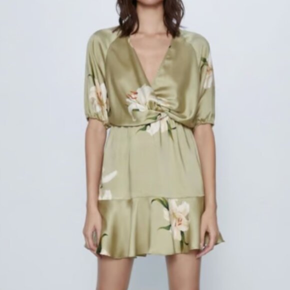 NWT Zara Print Dress with Knot - Picture 3 of 9